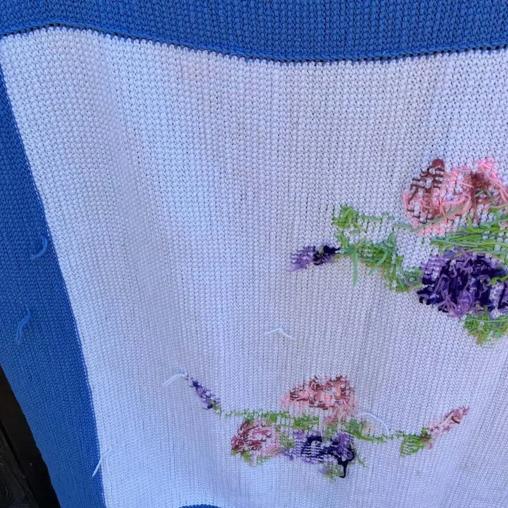 Vintage Large Crocheted Rose Blue & White Blanket